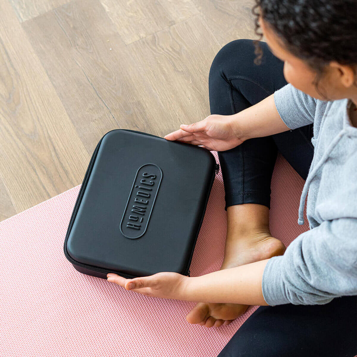 Súng massage cầm tay HoMedics HHP-745