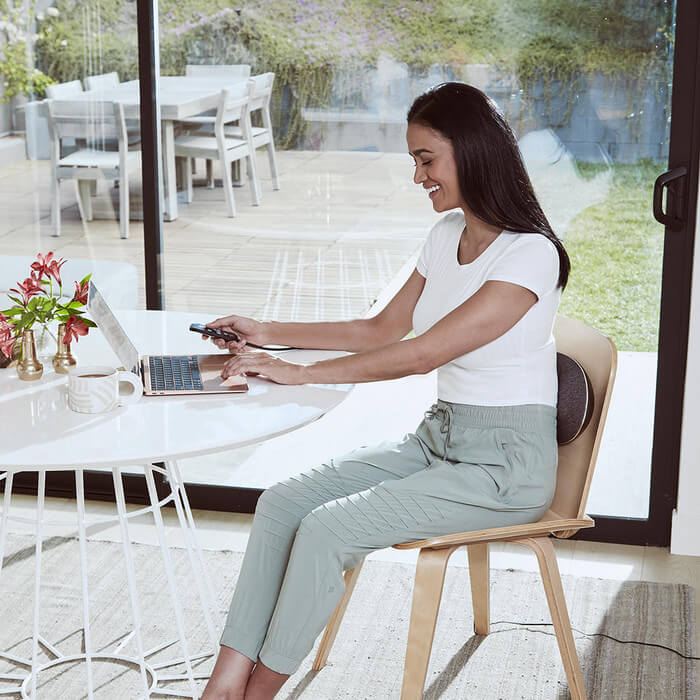 Đánh tan mọi cơn đau mỏi với máy massage lưng vai gáy HoMedics 8 Máy massage lưng vai gáy HoMedics
